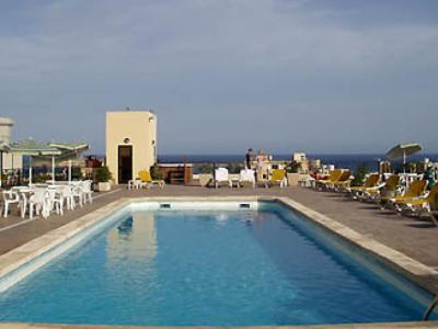 The Crown Hotel Buġibba Kültér fotó