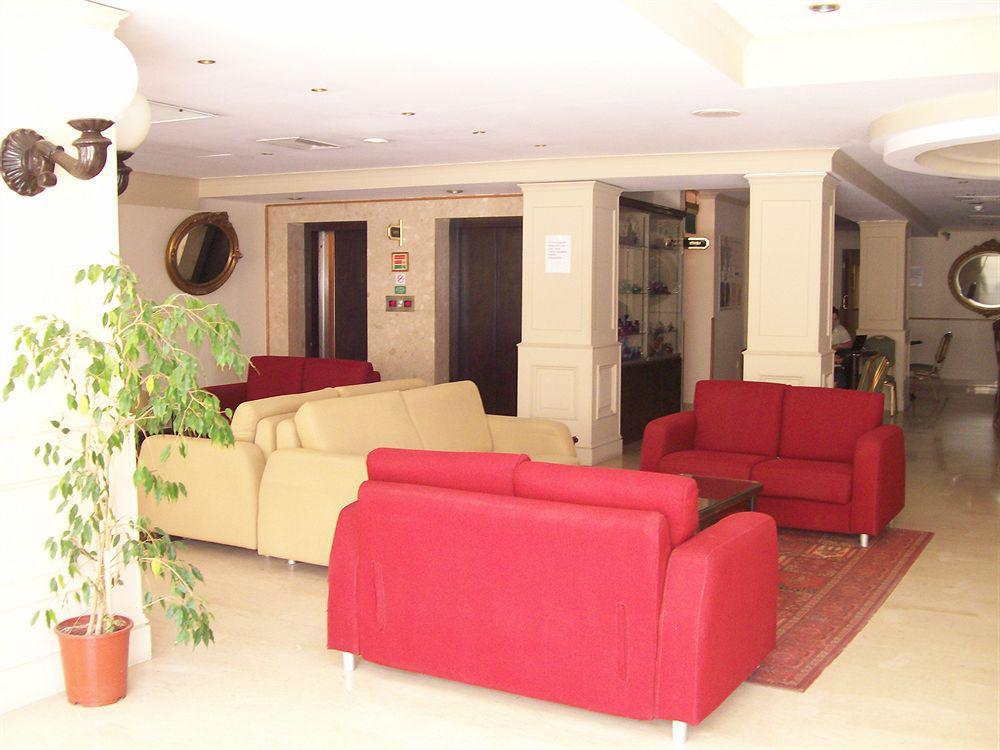 The Crown Hotel Buġibba Kültér fotó